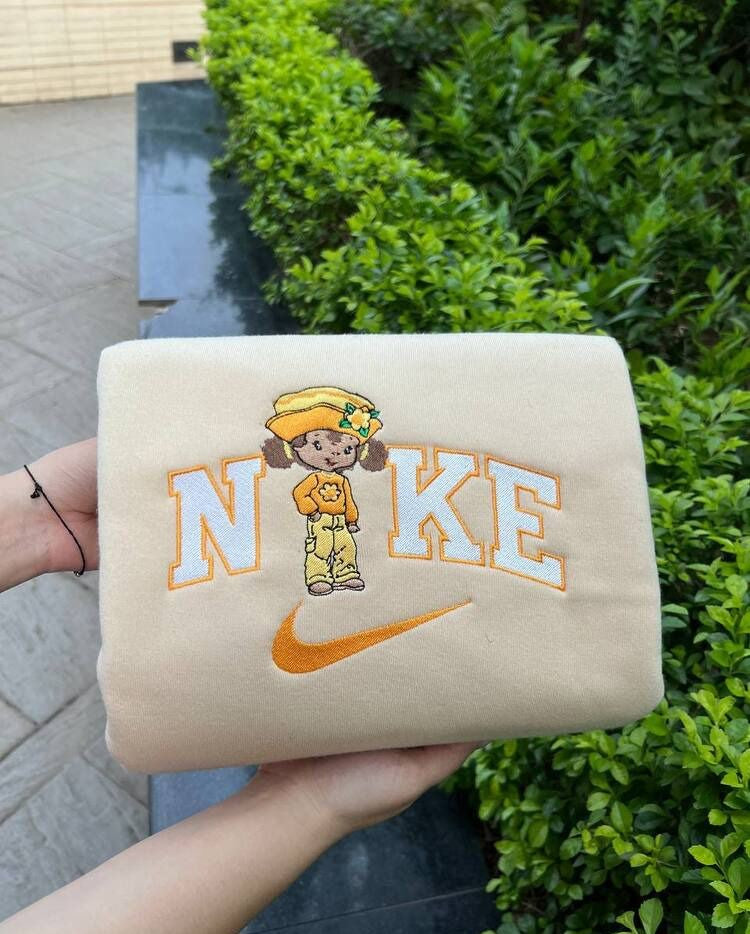 Strawberry Shortcake Embroidered 🍓2