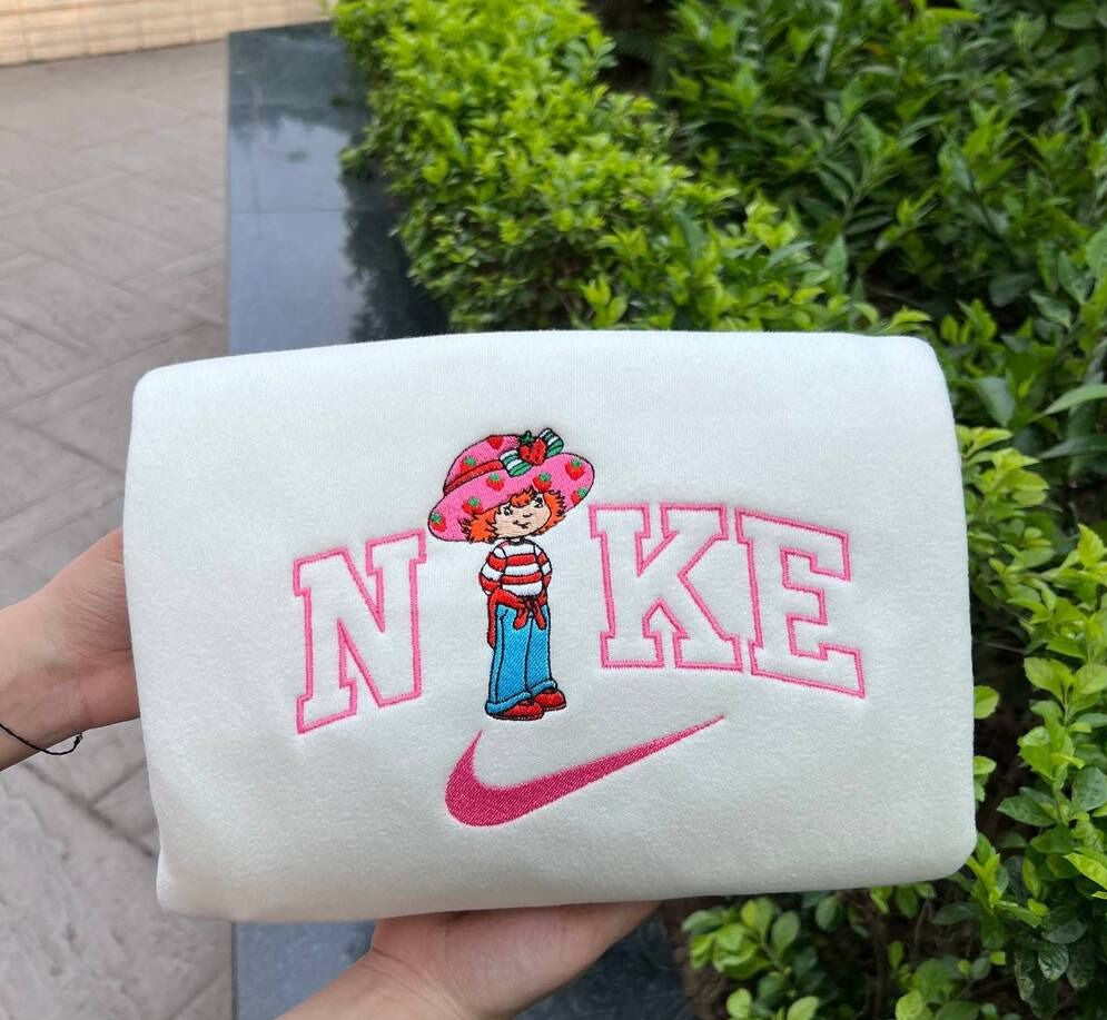 Strawberry Shortcake Embroidered🍓 1